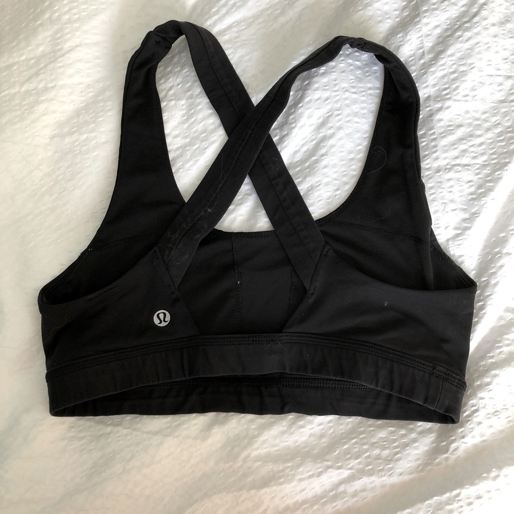 Black Lulu lemon sports bra